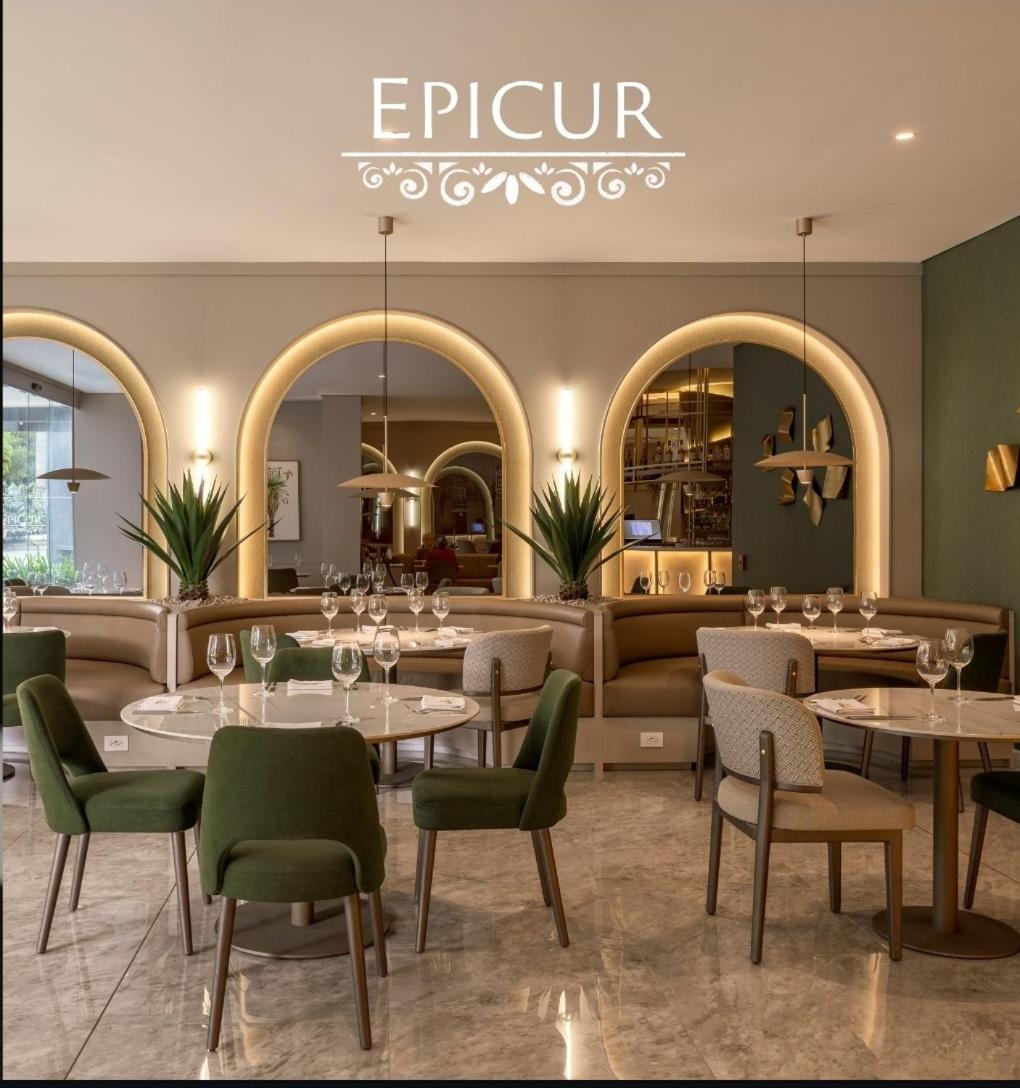 Le Parc Residences With Hotel Services 基多 外观 照片