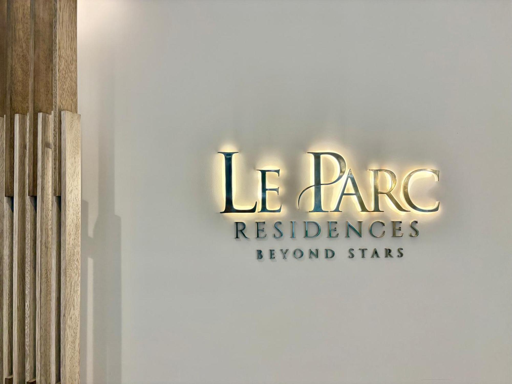 Le Parc Residences With Hotel Services 基多 外观 照片