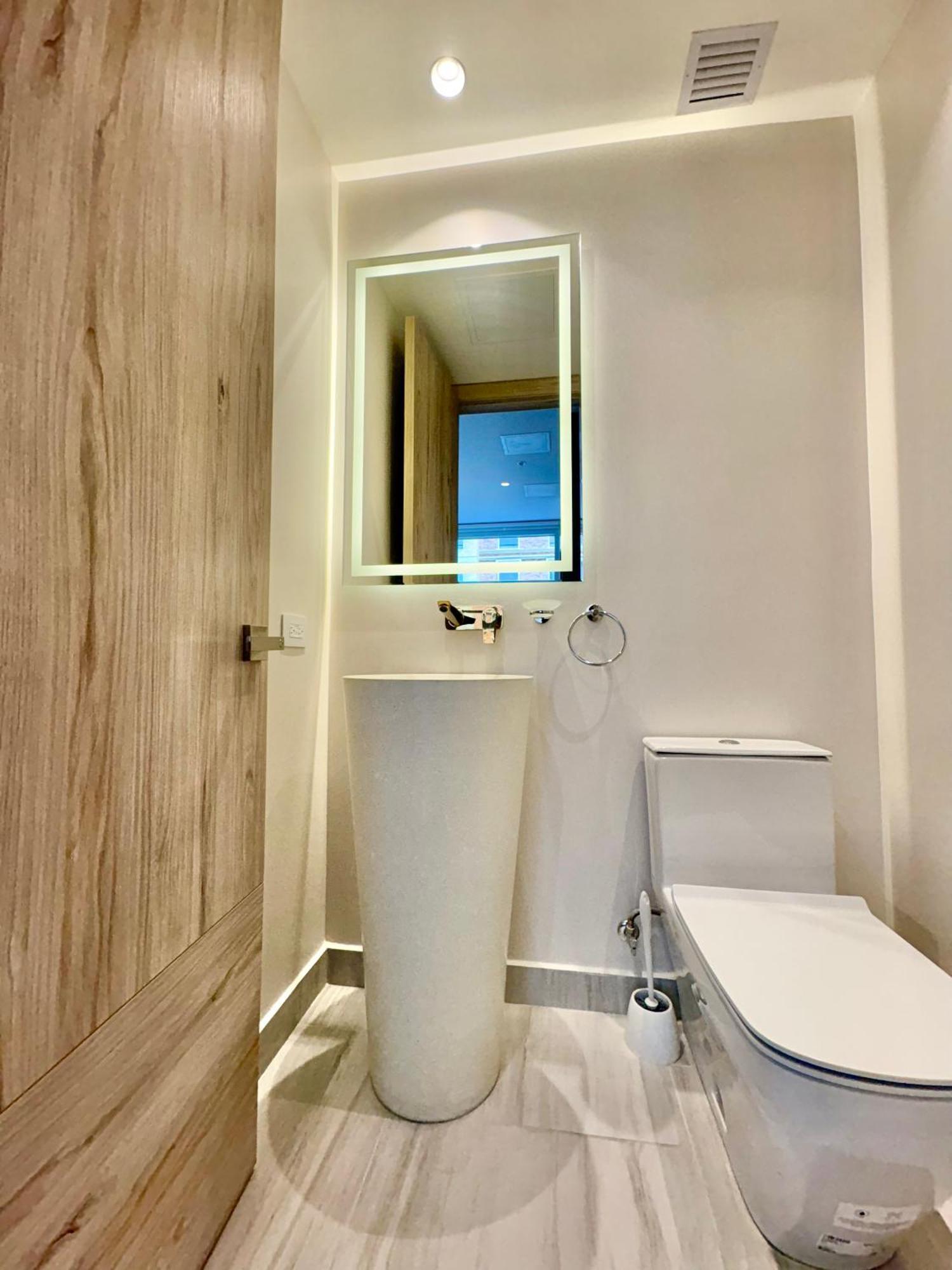 Le Parc Residences With Hotel Services 基多 外观 照片